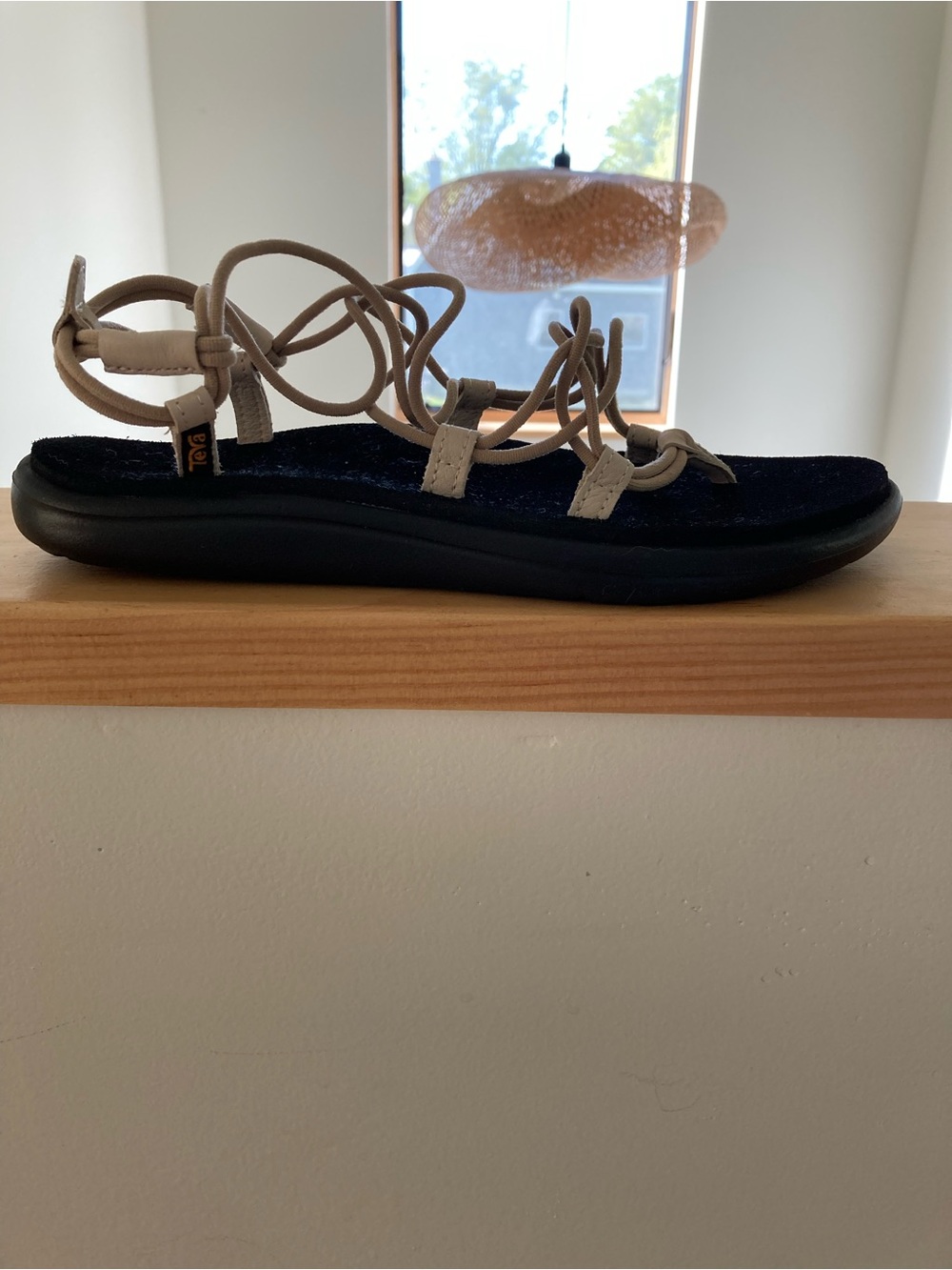 Teva Voya Infinity Sandals size 8 - Picture 2 of 4